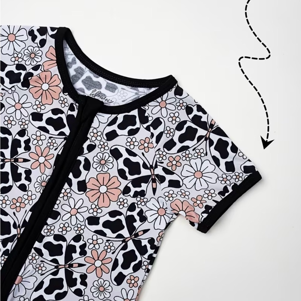 1pc Baby Girl Short-sleeve Romper Soft Bamboo Fabric Y2K Zipper Butterfly Print.